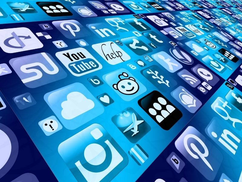 Gestão da presença empresarial nas redes sociais