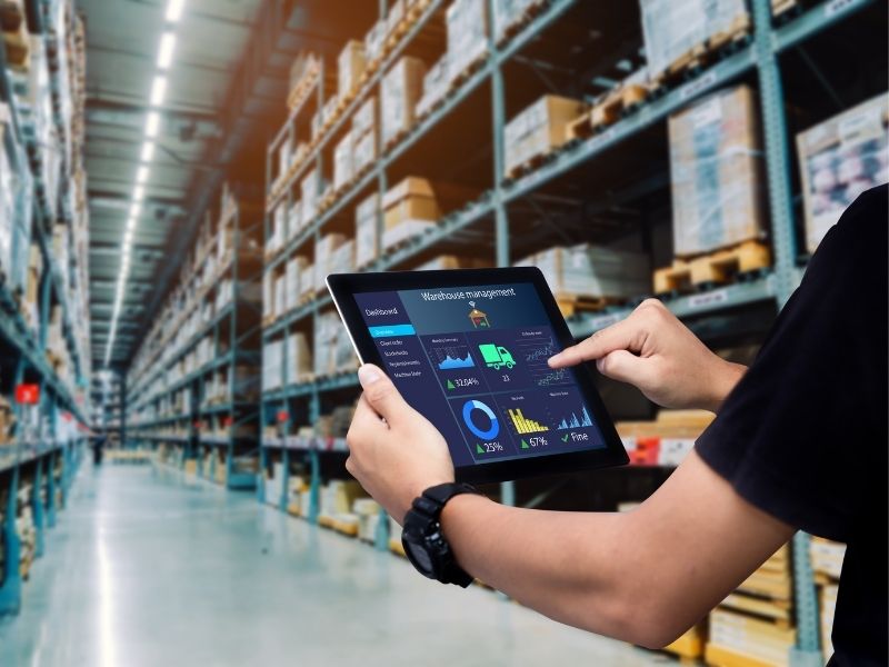 Sistemas informáticos na gestão de loja